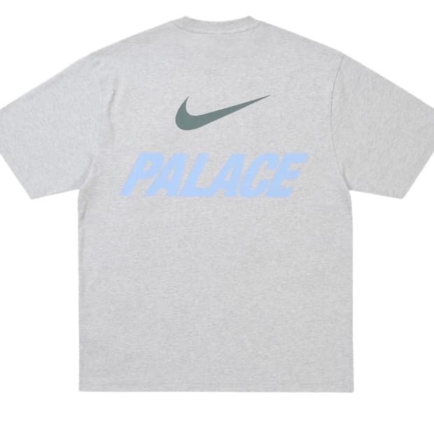 팔라스 x 나이키 폰트 스우시 티셔츠 그레이 새상품 판매합니다