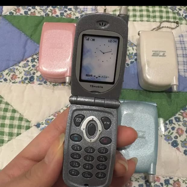 (블랙) 폴더폰 녹음 키링 전남친 키링 가챠 레트로 녹음 휴대폰 전화기