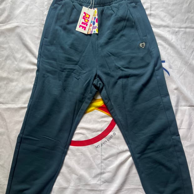 에이프 팬츠 (Ape pants)