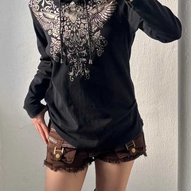 Vintage Black Wing Graphic Hood
