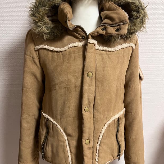 일브 울프죠 무스탕 라떼 양털 