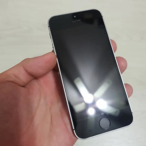 애플 아이폰se 64기가 A1723 