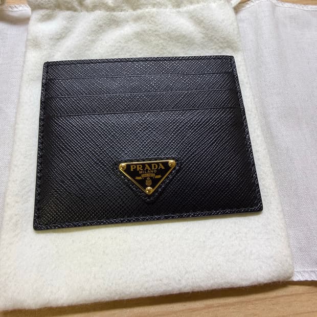 프라다 카드지갑