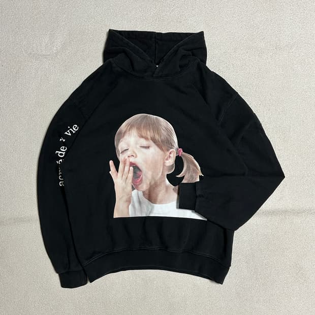 아크메드라비 베이베 페이스 후디 하품