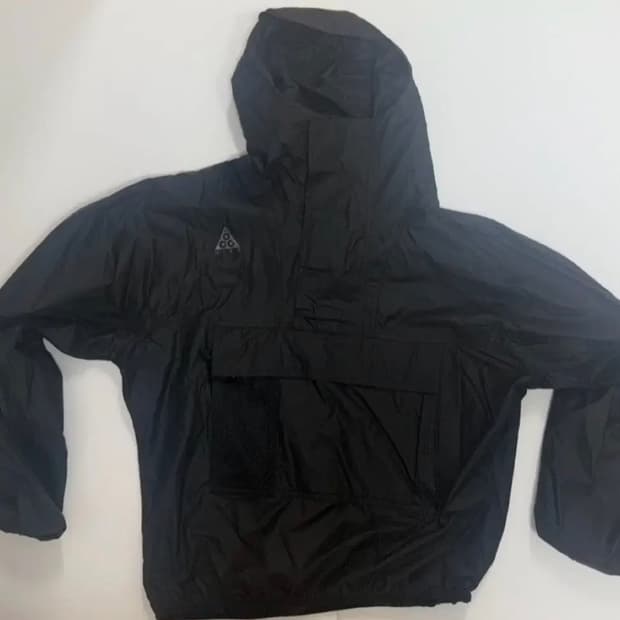 나이키 남성  acg 아노락 바람막이 블랙  nike 중고