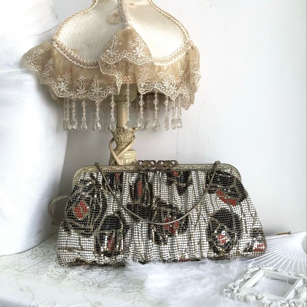 rose pattern sequin clutch bag