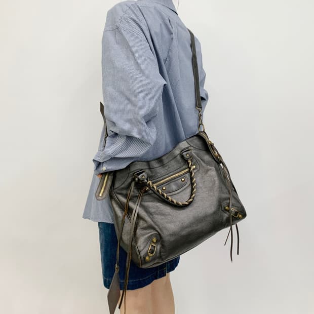 발렌시아가 모터백