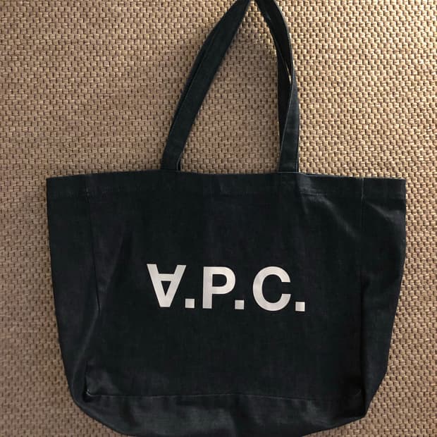 A.P.C. 다니엘라 데님 토트백