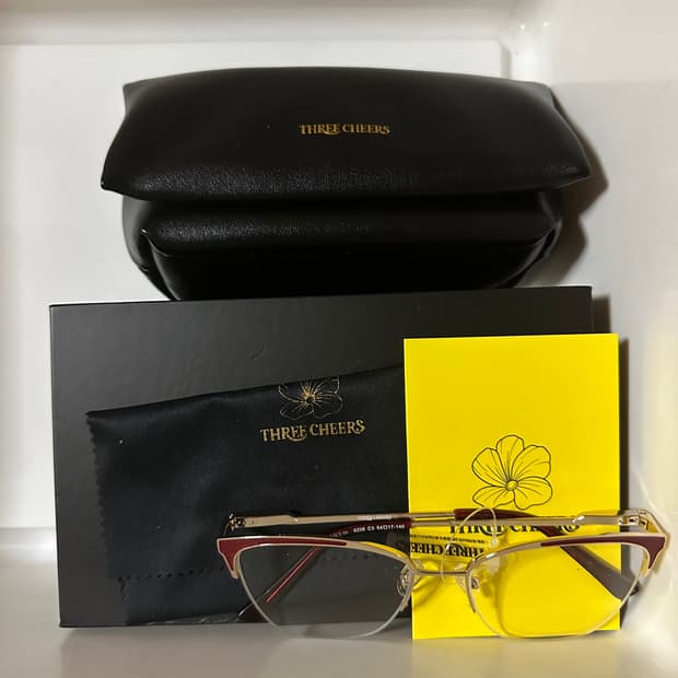 쓰리치얼스 안경 Lily wine/gold