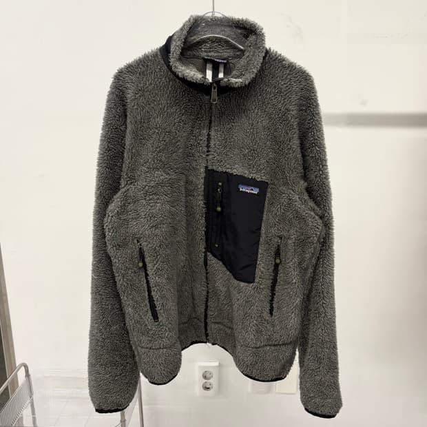 Patagonia fleece zip up gray
