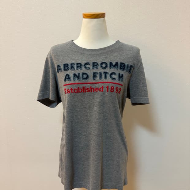 아베크롬비 회색 반팔티