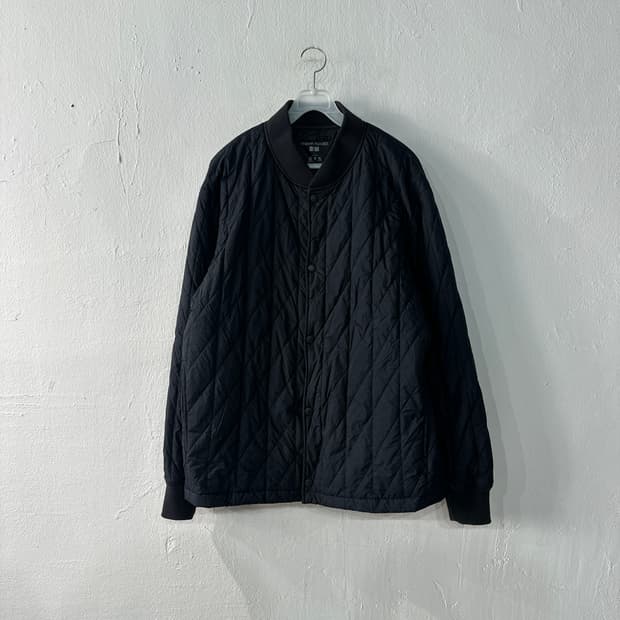 유니클로 웜패디드 퀼팅 경량패딩 L