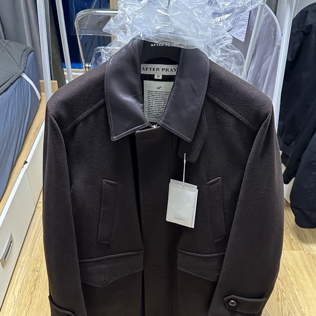 애프터프레이 럭스 사파리 자켓 브라운 색상 M