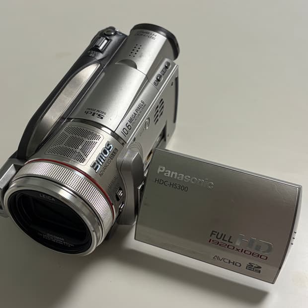 파나소닉x라이카 HDC-HS300 실버 빈티지 캠코더