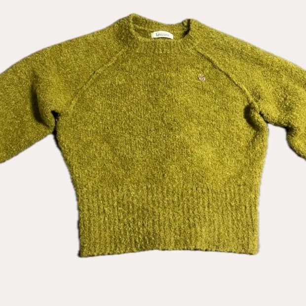 니주르 부클 크롭 풀오버 올리브 새상품