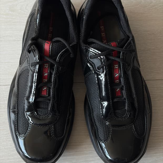 프라다 아메리카컵 블랙 에나멜