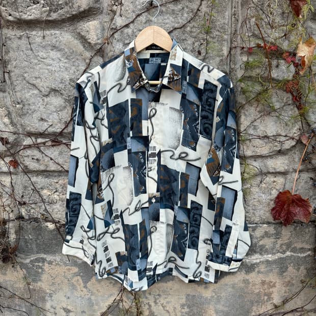 일본 빈티지 폴리 100 에스닉 패턴 셔츠