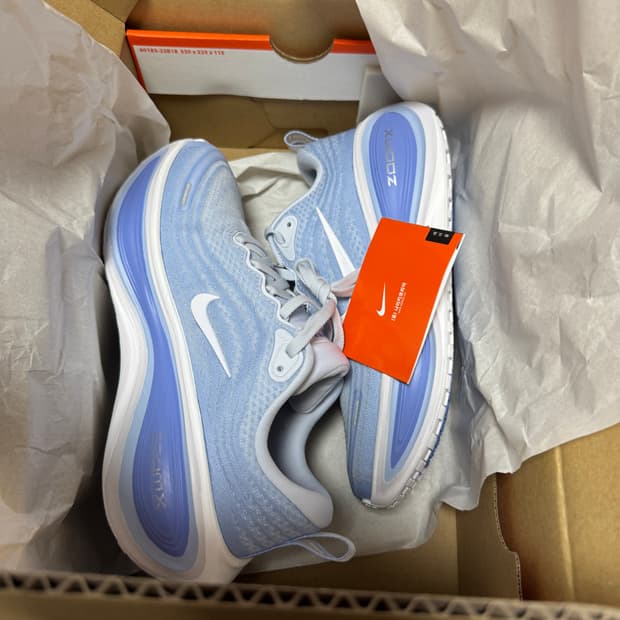 나이키코리아 보메로 플러스 w240 알루미늄