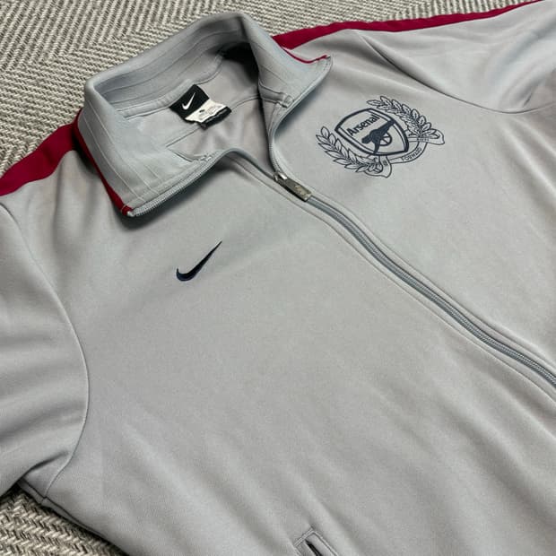 아스날 125주년 트랙탑 