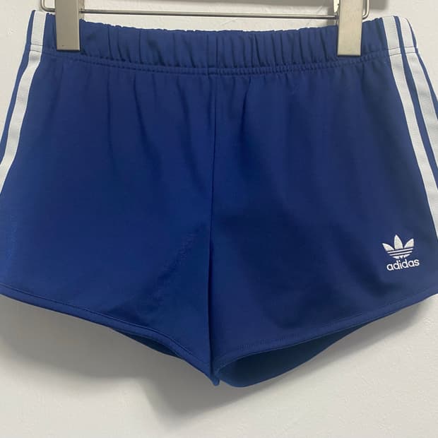 아디다스 불꽃 쓰리스트라이프 돌핀쇼츠 XS