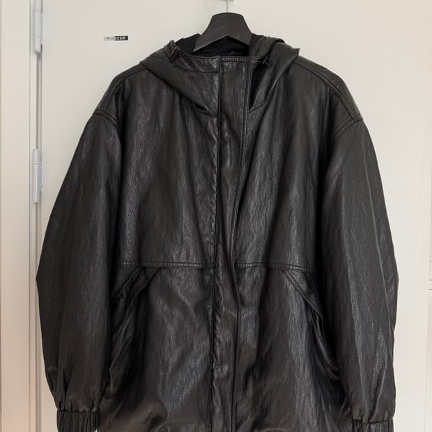 모노하 Leather hooded jumper 모노하 faux 레더 점퍼