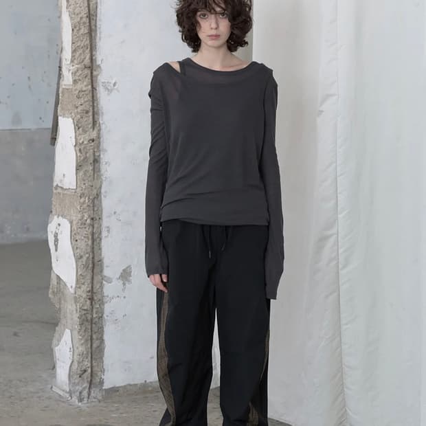 다이닛 LAYERED LONG SLEEVE 레이어드 롱 슬리브