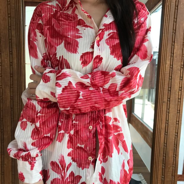 vintage red pattern shirts