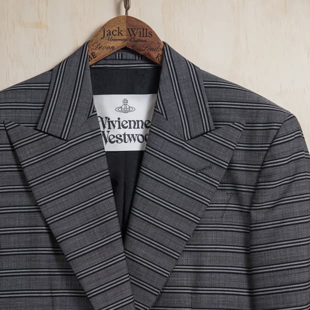 비비안웨스트우드 25AW 컬렉션 자켓