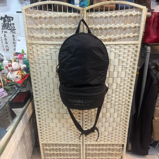정품 버버리 로고 컨버터블/백팩/범백 팝니다