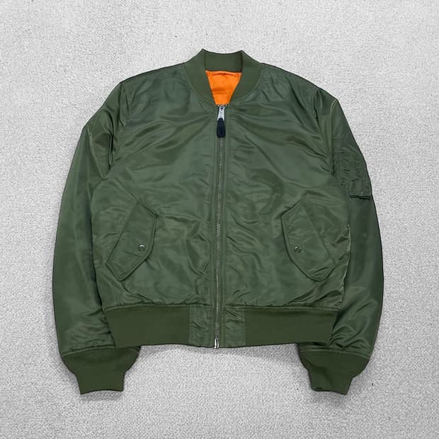 알파인더스트리 ma-1 플라이트 봄버 자켓 카키