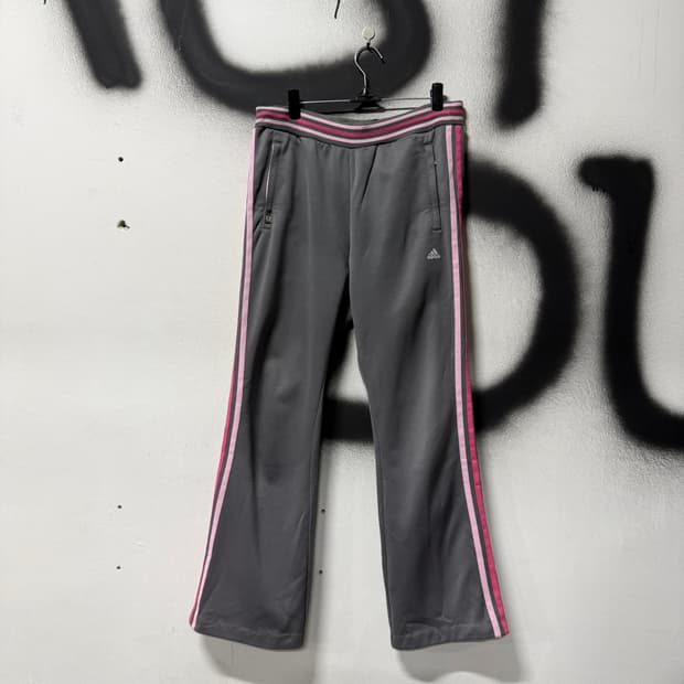 아디다스 핑크 삼선 라인 배색 세미 부츠컷 트랙 팬츠