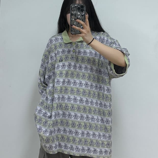 오베이 유니티 자카드 플라워 카라 반팔 티셔츠 E36