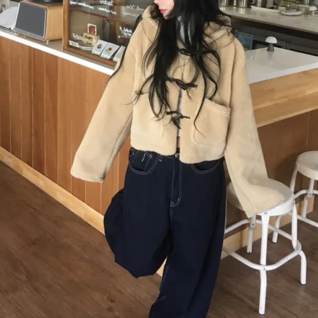 포근양털후드 루즈핏 퍼자켓