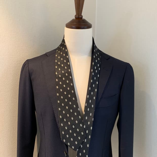 폴로 랄프로렌 퍼플라벨 블랙컬러 명품 100실크 최상급 넥타이 8.3cm