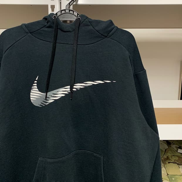 [L] 나이키 드라이핏 스우시 프린팅 후디