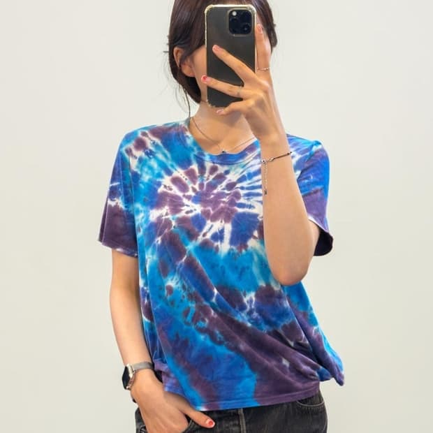 니들스 Needles 스파이럴 타이다이 티셔츠