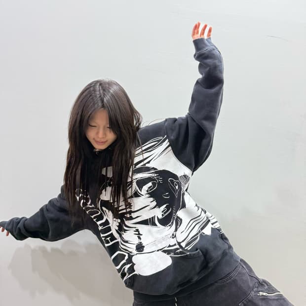 준 이나가와 아니메 아트워크 후드티