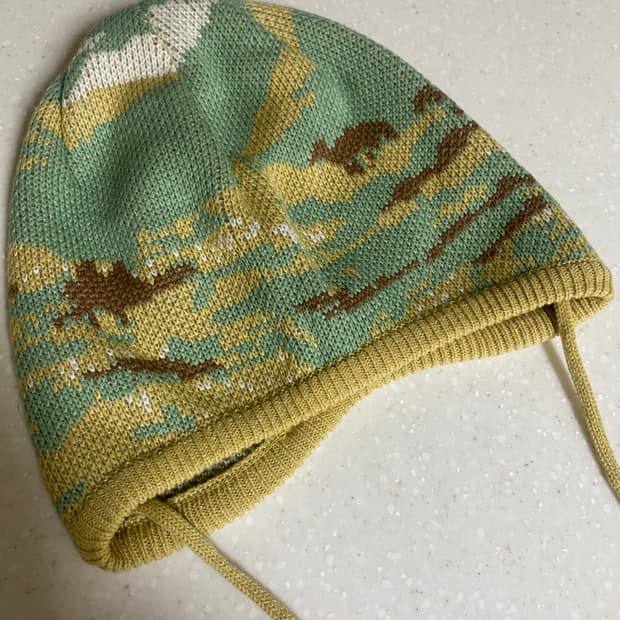 메인부스 패턴 니트 모자