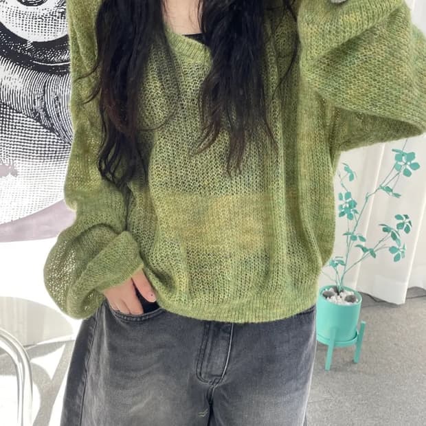 802 Cloud see-through knit