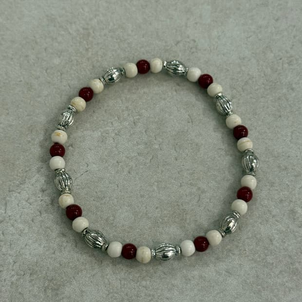 적색 비즈 산호 포인트 팔찌