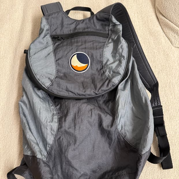 티켓투더문 15L 그레이 다크그레이