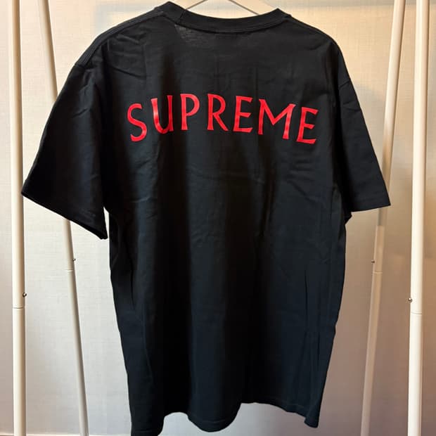 슈프림 데미안허스트 반팔