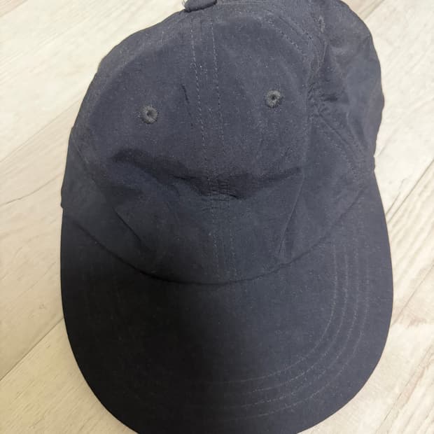 에센스룸 굿즈 롱빌캡