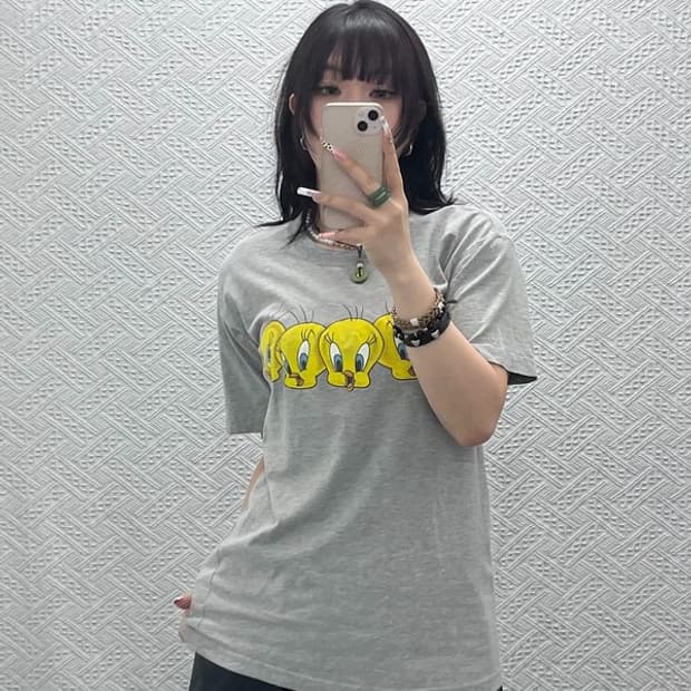 미첼 루니튠즈 레트로 90's 트위티 프린팅 반팔티 M C11116