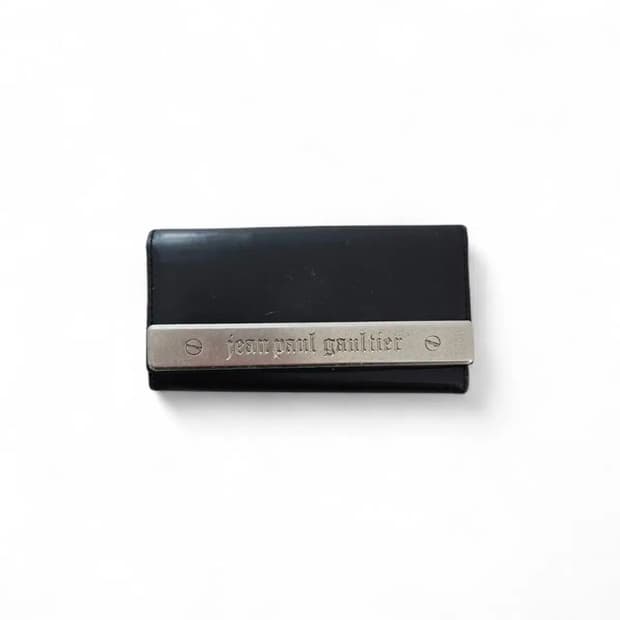 장폴고티에 메탈 플레이트 가죽 키체인 지갑