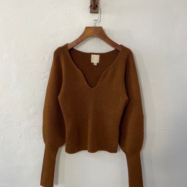 H&M 브이넥 니트 