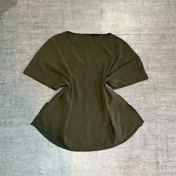 Uniqlo 유니클로 올드스쿨아메카지 썸머 반팔블라우스