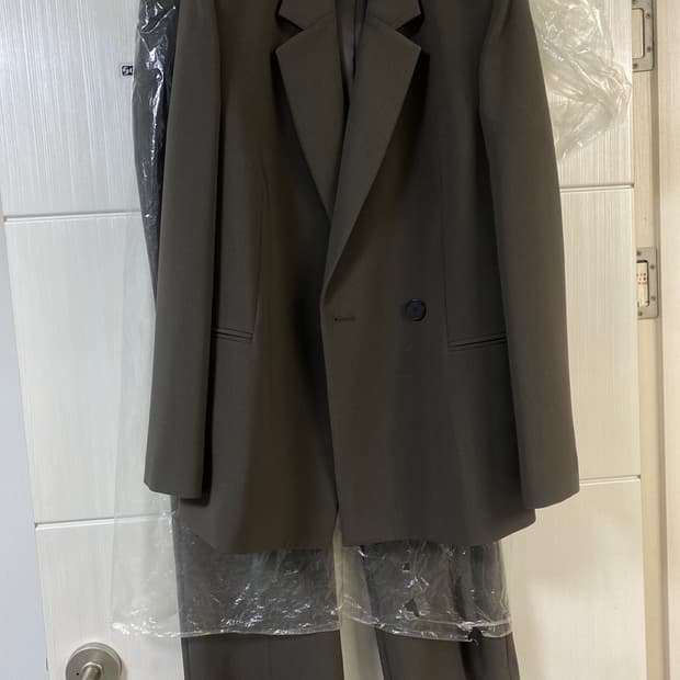 LIST 여자 정장 세트 (자켓+바지)