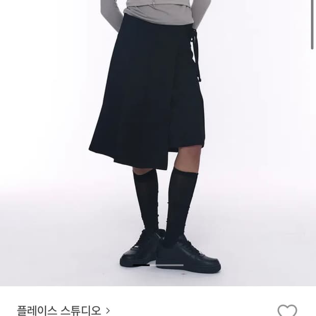 플레이스 스튜디오 플리츠 미디 랩 스커트