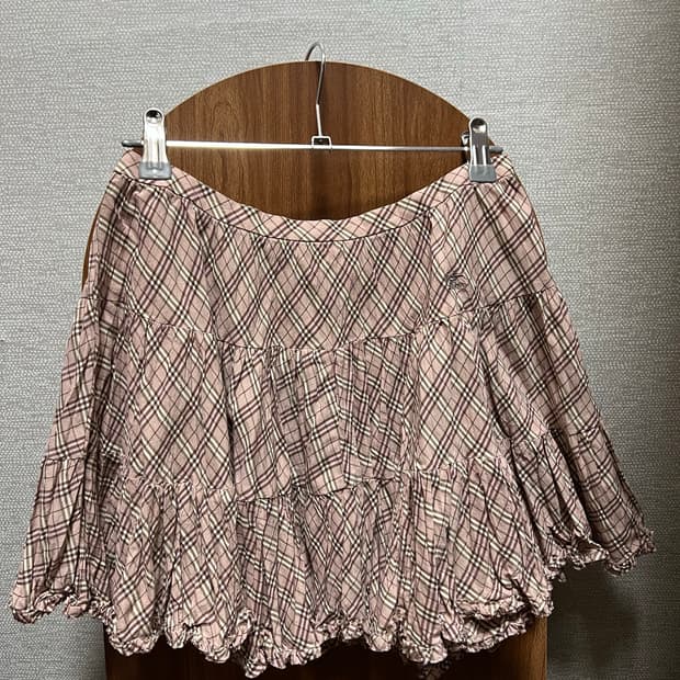 버버리 블루라벨 핑크체크 스커트